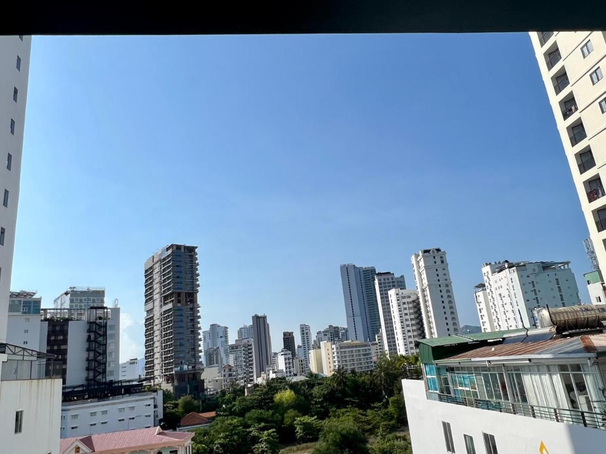 Sophia Sky Hotel На Транг Екстериор снимка