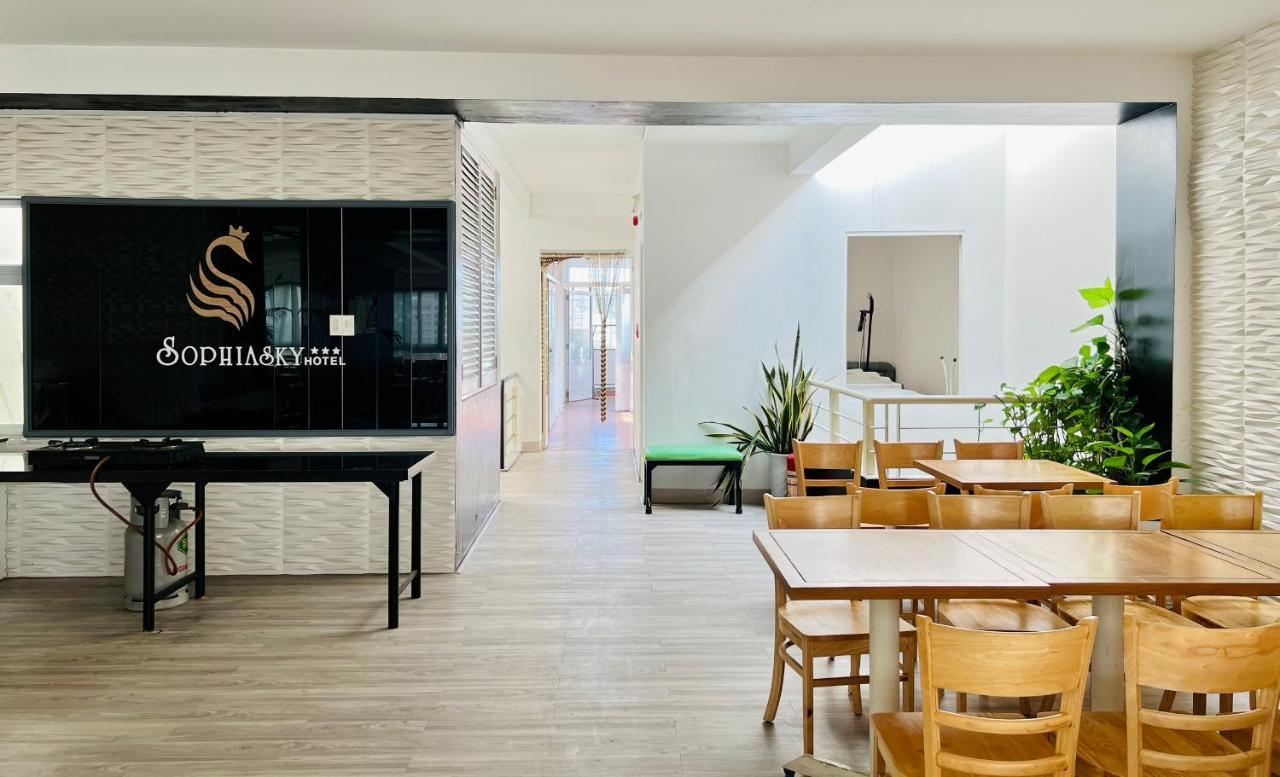 Sophia Sky Hotel На Транг Екстериор снимка