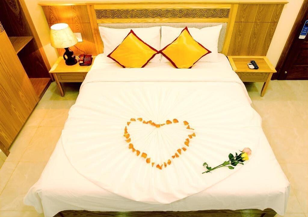 Sophia Sky Hotel На Транг Екстериор снимка