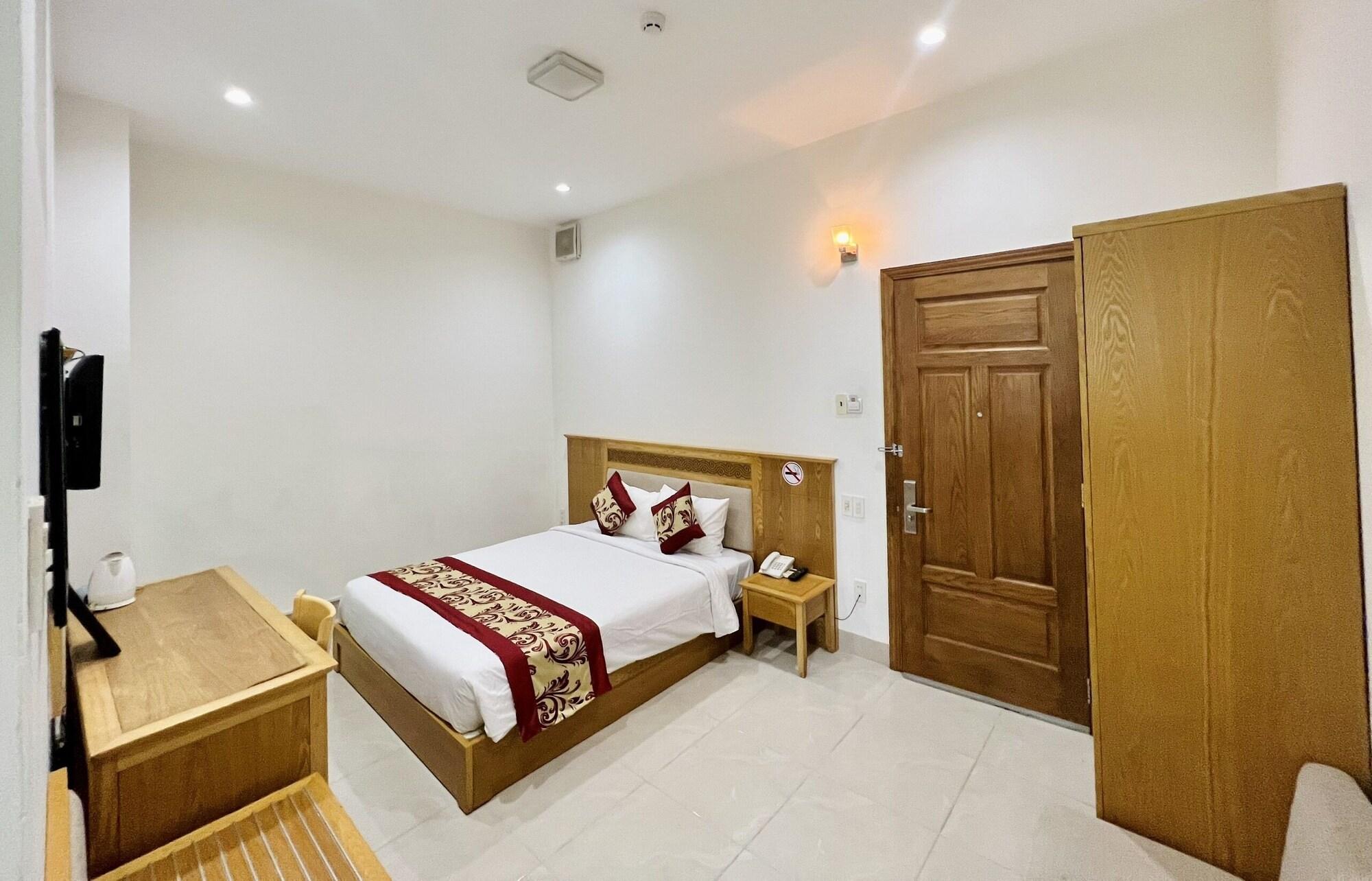 Sophia Sky Hotel На Транг Екстериор снимка